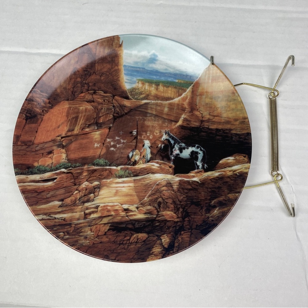 W.S. George The Faces Of Nature Wolfpack of the Ancients Plate Julie Kramer Cole
